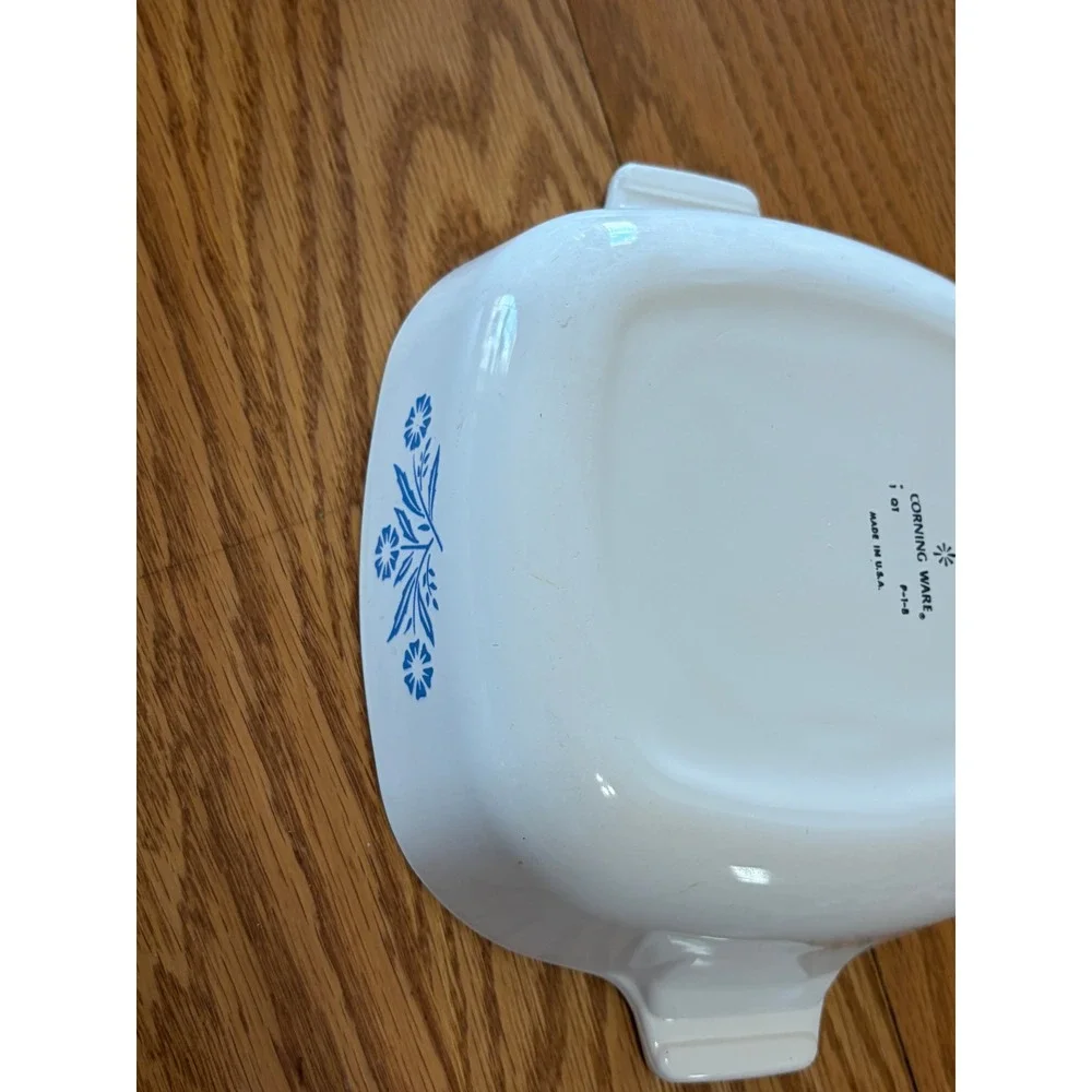 Vintage Corning Ware Blue Cornflower 1 Quart Square Casserole Dish P-1-B USA